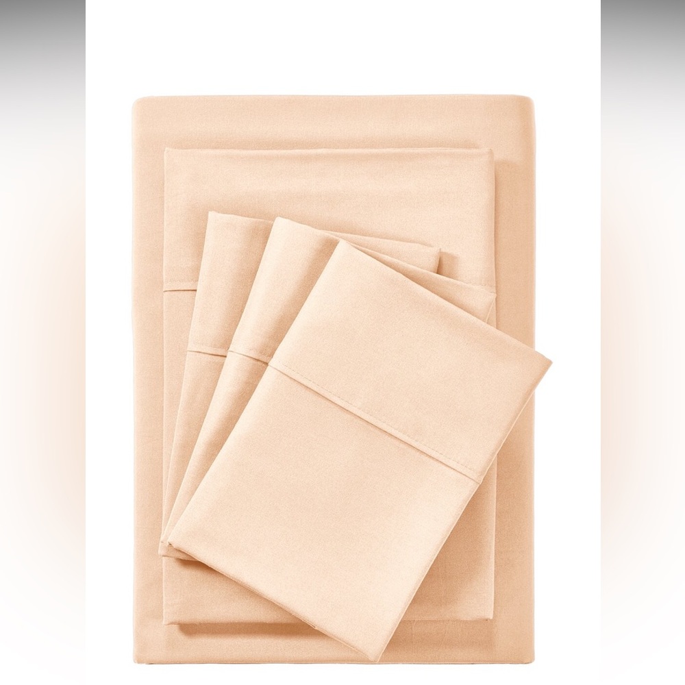 Elegant Peach pink  Bedding Set 2 available bought for split king